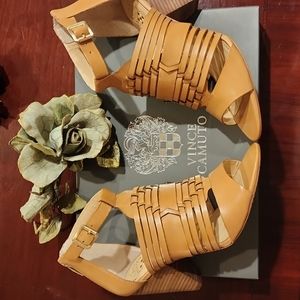 Vince Camuto Eames Woven Leather Light Tan Sandles - 7W